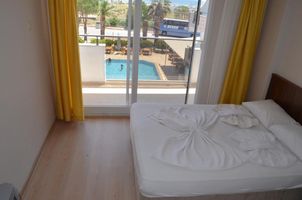 Mulka Hotel Ayvalik Exterior photo
