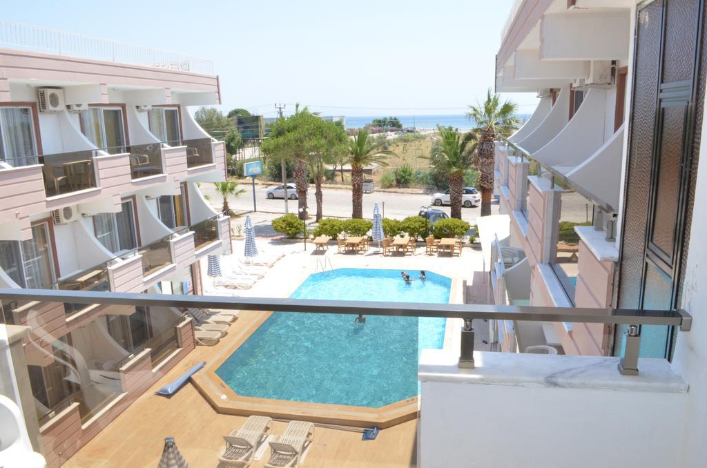 Mulka Hotel Ayvalik Exterior photo