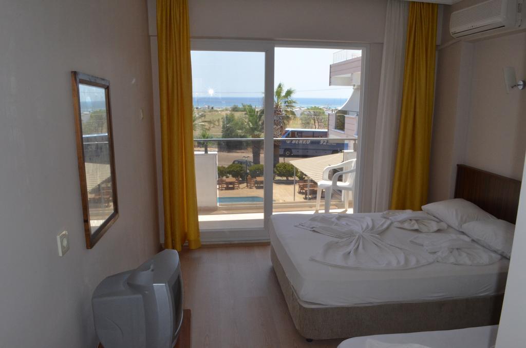 Mulka Hotel Ayvalik Exterior photo