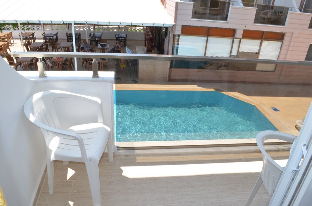 Mulka Hotel Ayvalik Exterior photo